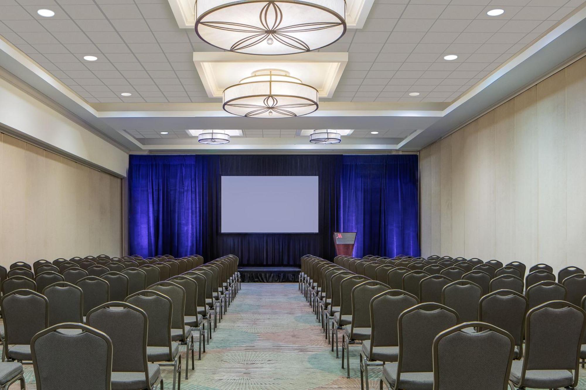 Dallas-Addison Marriott Quorum By The Galleria Extérieur photo